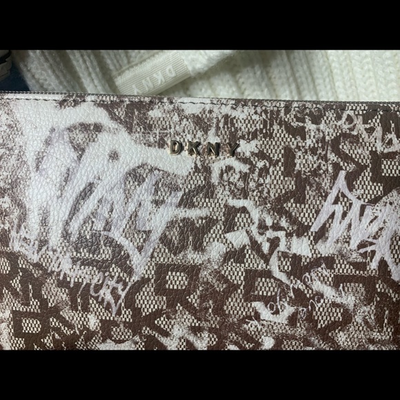 DKNY beanie and pouch, NWT main image 9